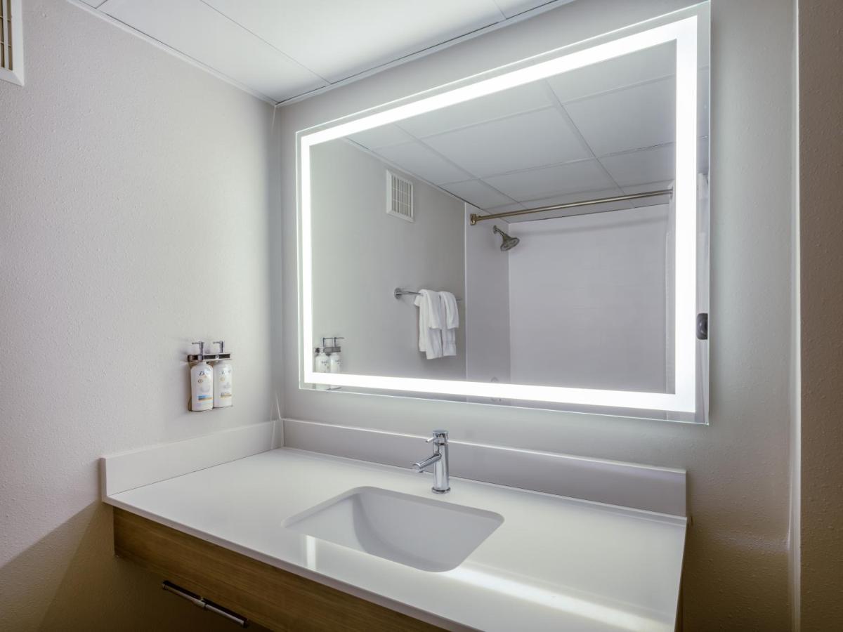 Holiday Inn Express & Suites Greensboro - I-40 Atwendover By Ihg Exteriér fotografie