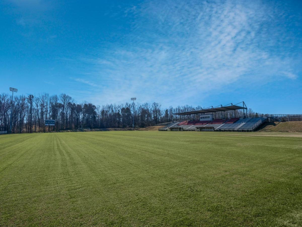 Holiday Inn Express & Suites Greensboro - I-40 Atwendover By Ihg Exteriér fotografie