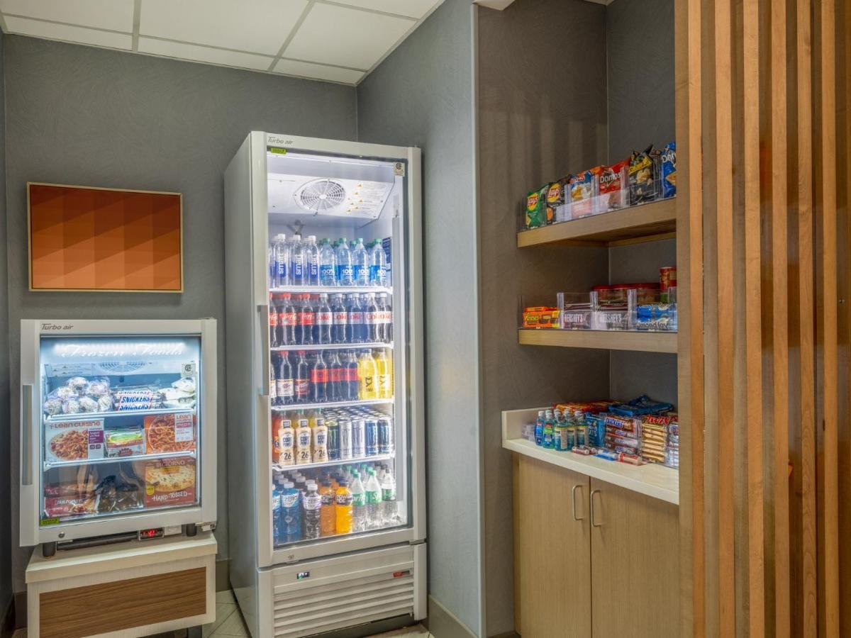 Holiday Inn Express & Suites Greensboro - I-40 Atwendover By Ihg Exteriér fotografie