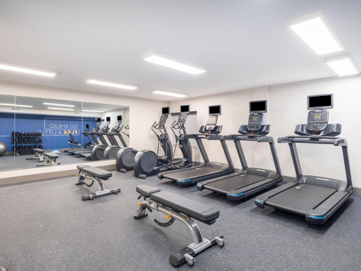 Holiday Inn Express & Suites Greensboro - I-40 Atwendover By Ihg Exteriér fotografie