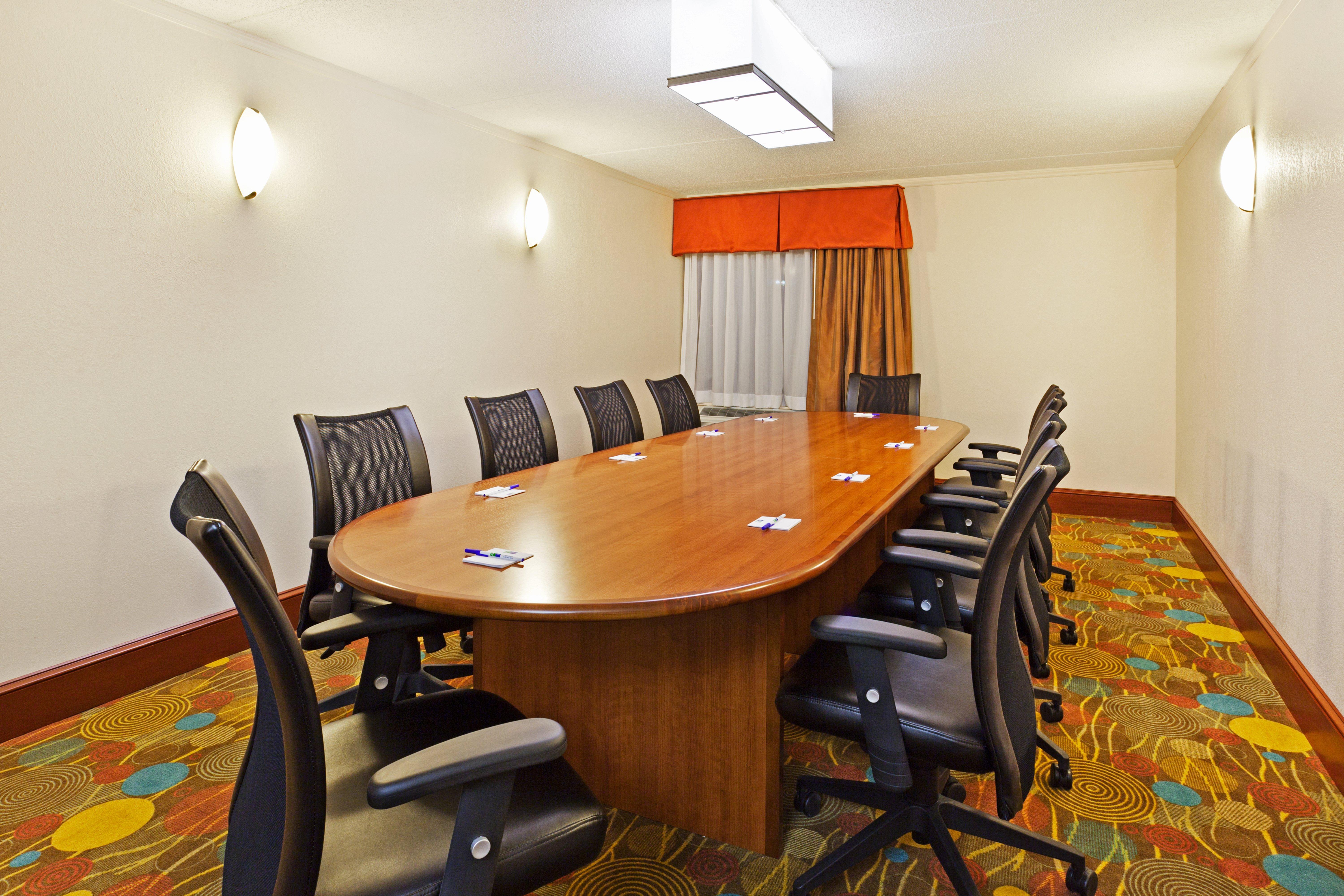 Holiday Inn Express & Suites Greensboro - I-40 Atwendover By Ihg Exteriér fotografie
