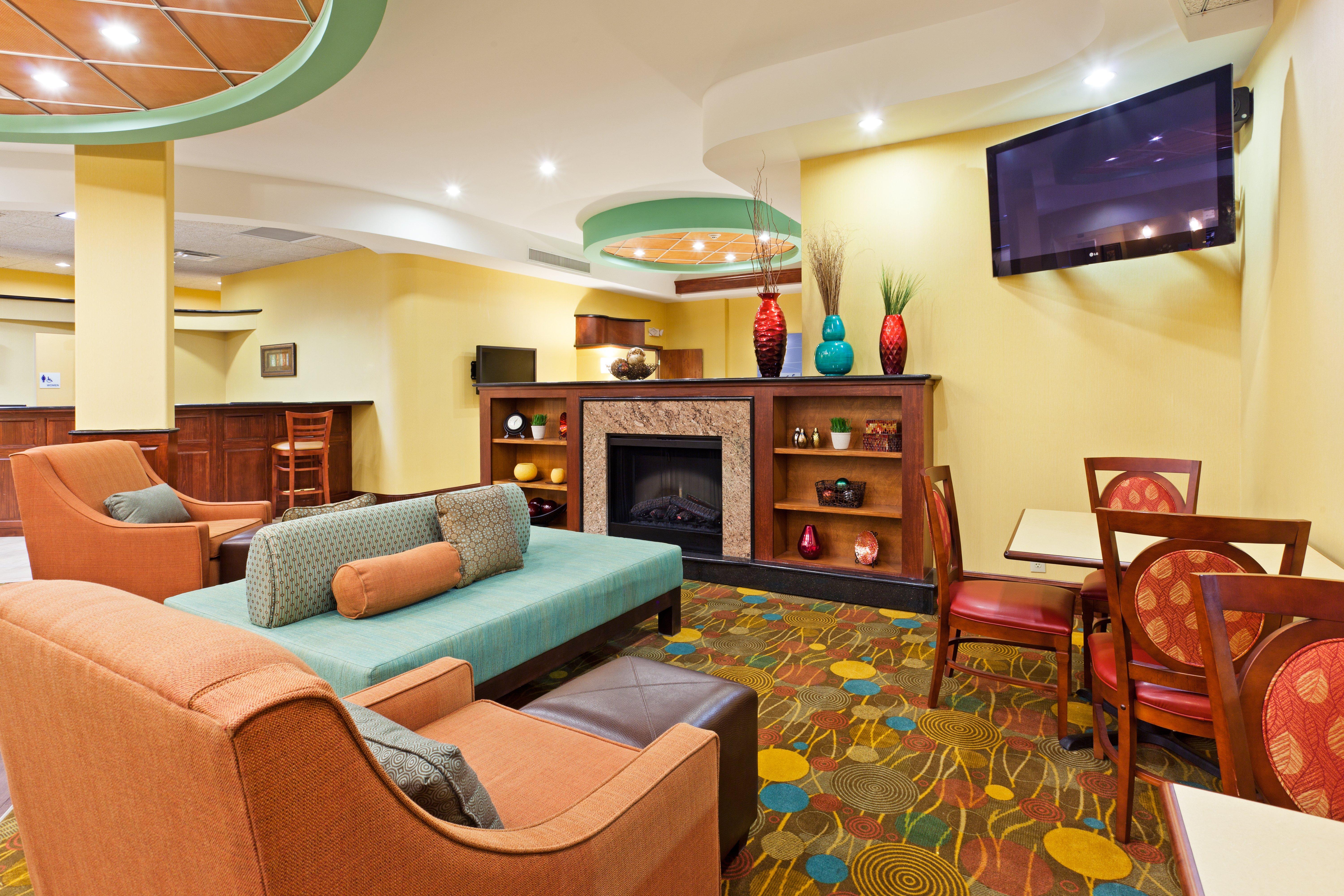Holiday Inn Express & Suites Greensboro - I-40 Atwendover By Ihg Exteriér fotografie