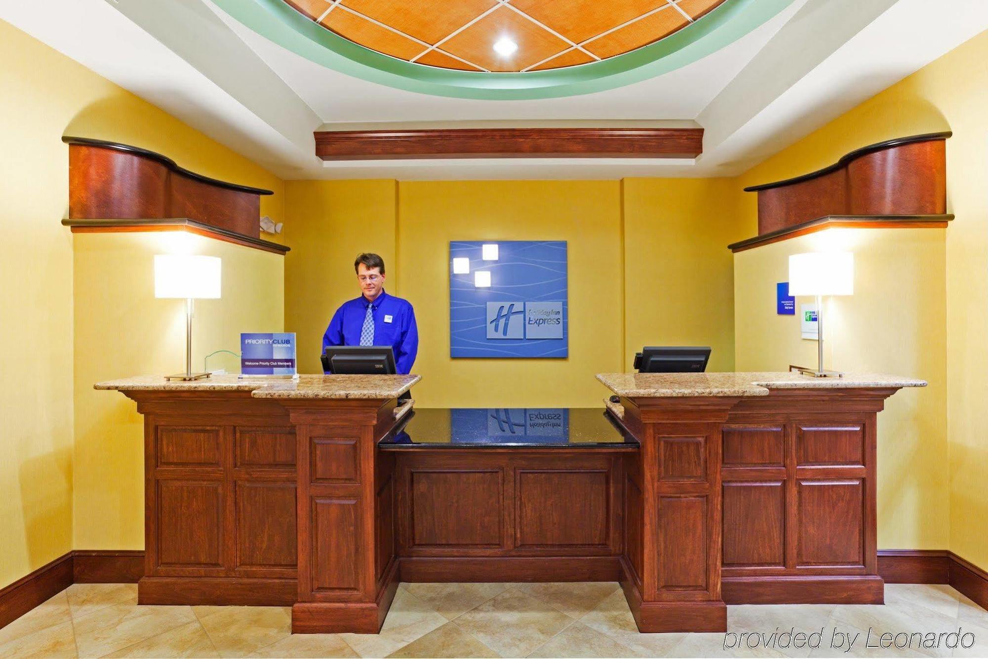 Holiday Inn Express & Suites Greensboro - I-40 Atwendover By Ihg Exteriér fotografie
